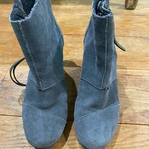 Women’s Tom’s wedges